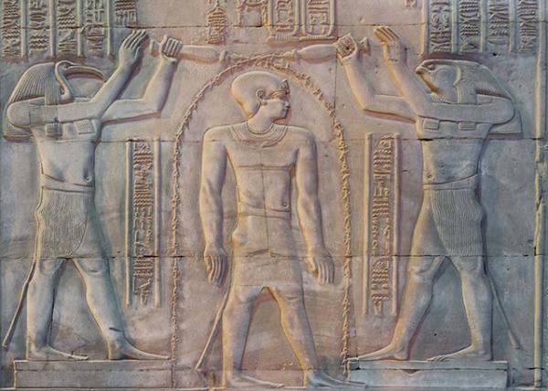 04-07-11_ Ptolemy IX being purified by Thôt & Horus-10001.jpg