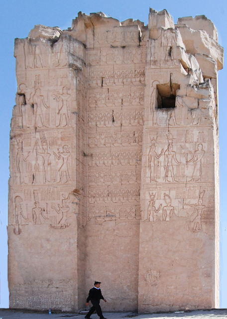 1752881235739544.jpg 04-07-11_Gate of Neos Dionysus.jpg