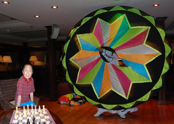 04-08-11_ Tanoura  w A Color Representing Each Sufi Order ȹɫյ-110001.JPG