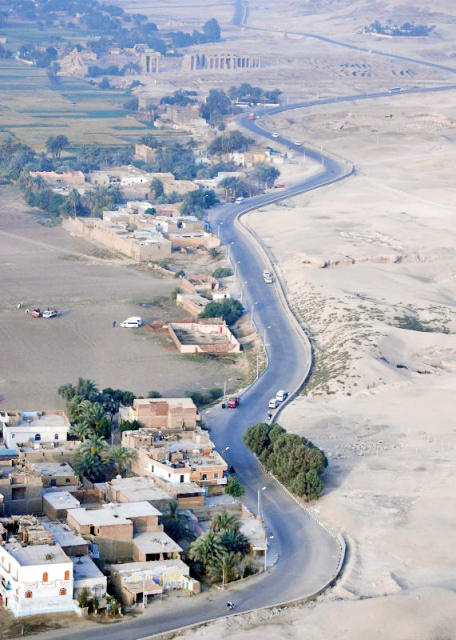 04-08-11_ Part of Village of Old Gurna Nestling in the Foothills of the Theban Hills on West Bank of Nile_ Thebes-30001.JPG