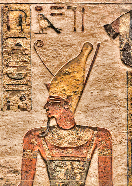 04-08-11_ Valley of the Kings_Relief of the Pharaoh @ Tomb of Ramses III, KV11.jpg