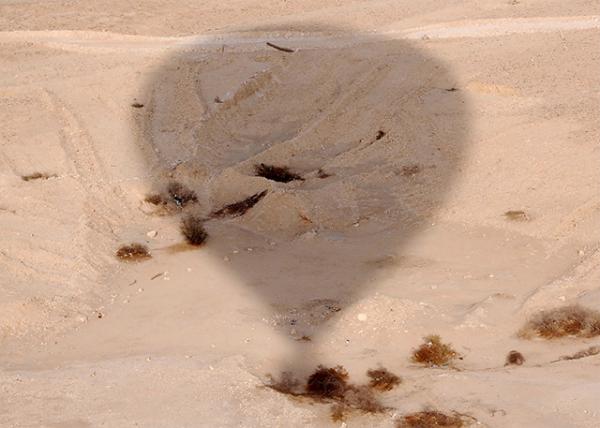 04-08-11_ Hot Balloon over Thebes_Silhouette.jpg