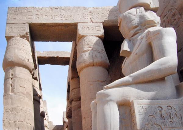 04-09-11_ 1st Pylon Built by Ramses II in Luxor Temple_ Luxor-80001.JPG