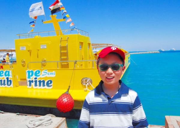 04-10-11_ Submarine Reef Exploration of Red Sea_ Hurghada-20001.JPG