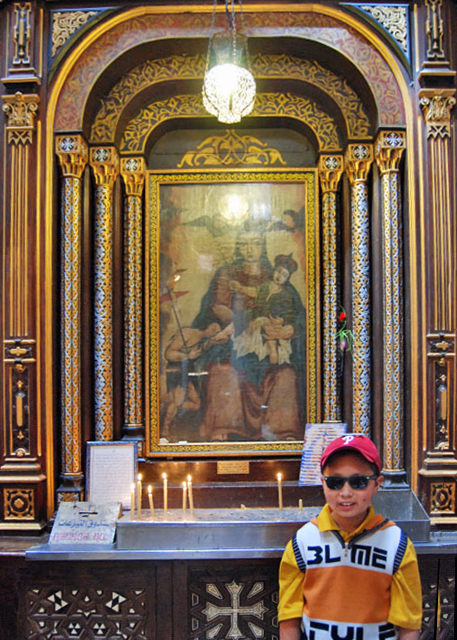 04-12-11_ Hanging Church_Altar of Virgin Mary ʥĸǼ̳-60001.JPG