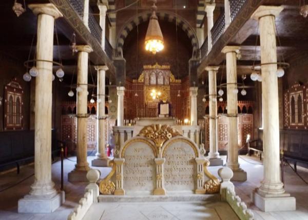 04-12-11_ Ben Ezra Synagogue0001.JPG