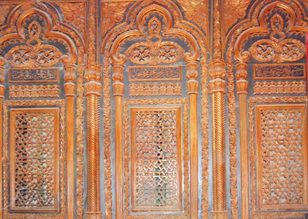 04-12-11_ Mohamed Ali Coffin_ Cairo0001.JPG