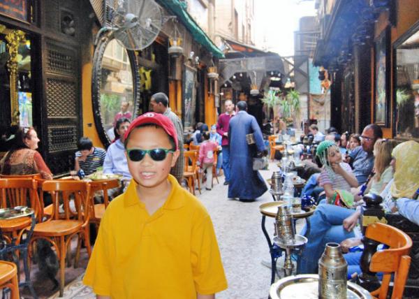 04-12-11_ Kan al-Khalili_El-Fishawi, the Oldest Coffee House of 200 Yr ӿȹݡ200ʷĿȹ -20001.JPG