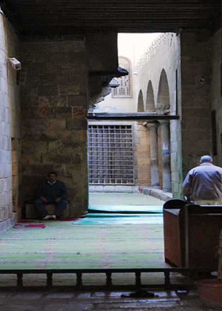 04-12-11_ Midan al-Hussein in Khan al-Khalili_ Cairo Midan Hussein 㳡0001.JPG