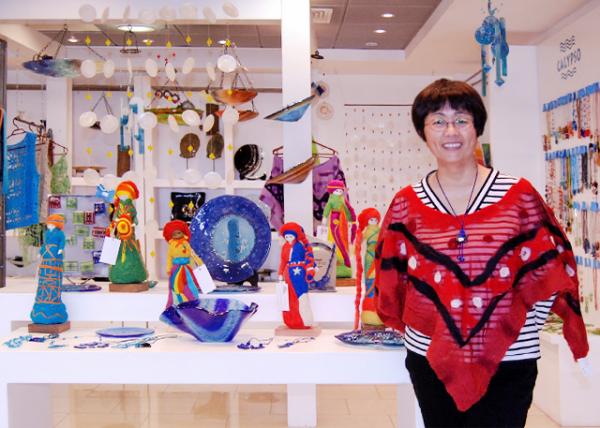 12-16-12_ SCL Gift Shop-20001.JPG