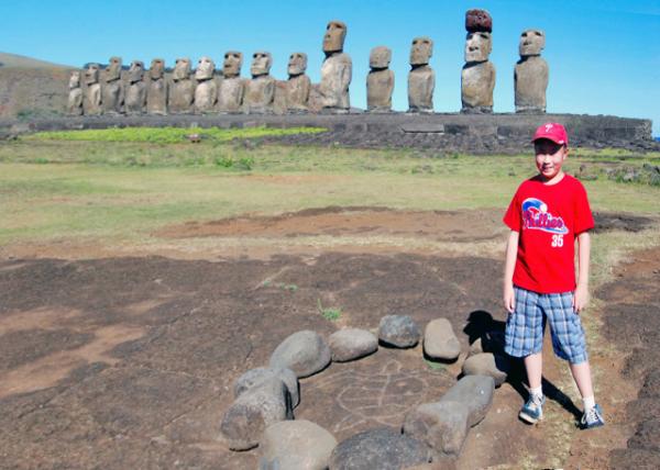 12-17-12_ Ahu Tongariki_Fish Petroglyph һ-220001.JPG