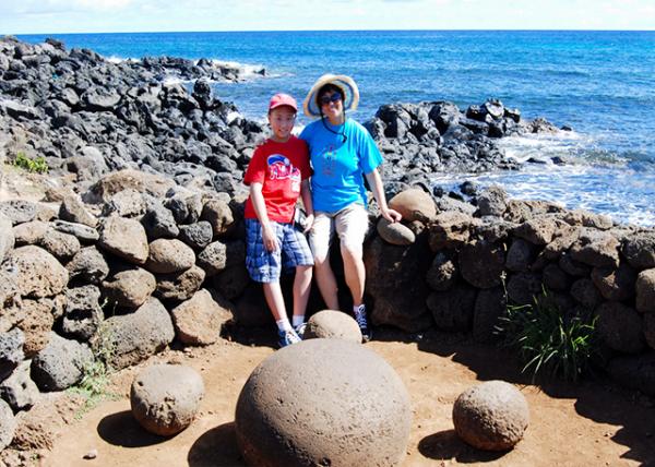 12-17-12_ Aku-Aku Eclipse_Bay of La Prouse ³˹-40001.JPG