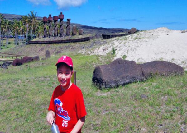 12-17-12_ Ahu Nau Nau 7 Moais ʿ̳λĦ-30001.JPG