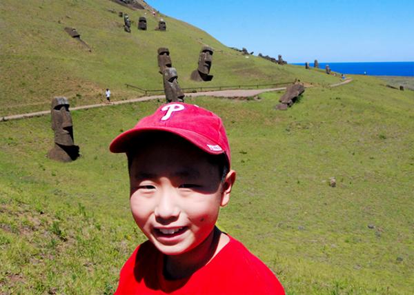 12-17-12_ Rano Raraku Quarry_Many Uncompleted Moai Statues δɵĦʯ-20001.JPG