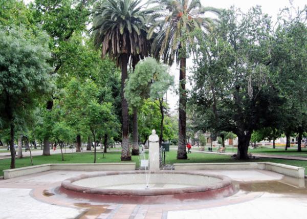 12-20-12_ Plaza Armas_Parque Forestal ɭֹ԰-70001.JPG