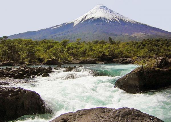 Petrohue River & Osorno Volcano ۺŵɽ0001.JPG