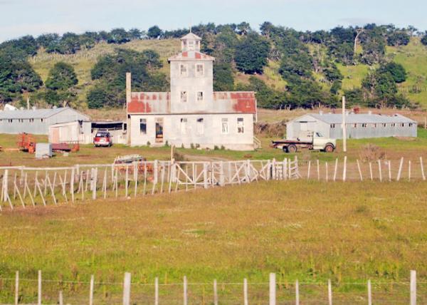 12-27-12_ Punta Arenas w Croats in Some 50% of the Population Լ50 ޵-40001.JPG