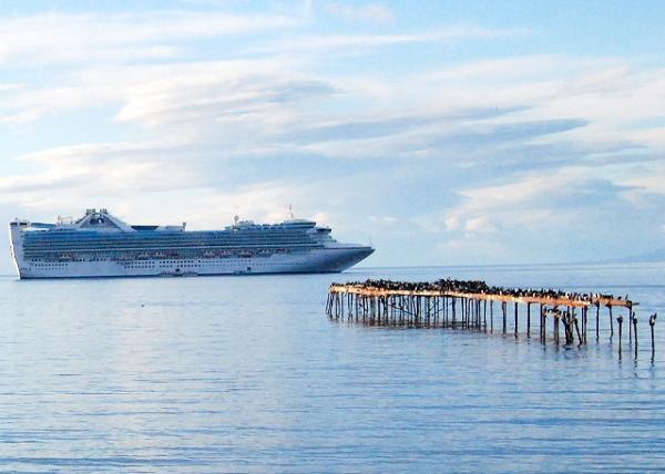 12-27-12_ Old Punta Arenas Pier0001.JPG