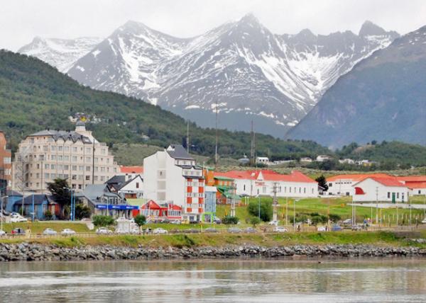 12-28-12_ Martial Mountains_the Tierra del Fuego Archipelago ص뵺-10001.JPG