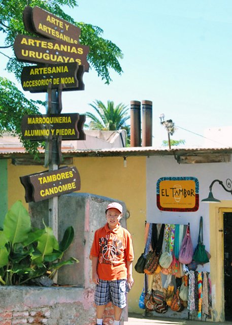 01-03-13_ Souvenir Shop Ʒ-10001.jpg