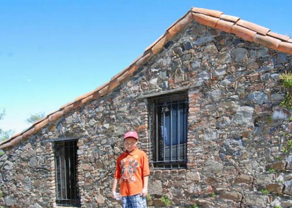 01-03-13_ Old Stone House on Calle San Pedro ʥ˵ý֡ʯ-30001.JPG