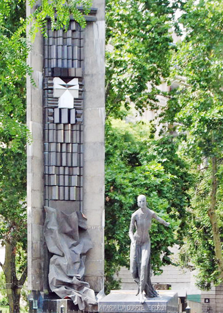 01-04-13_ Monument to Eva Peron ޡ¡-50001.JPG