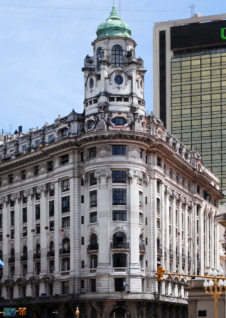 2013-01-05_13_Banco Argentino Uruguayo Bldg in the Beaux-Arts Architecture Completed in 1928.jpg