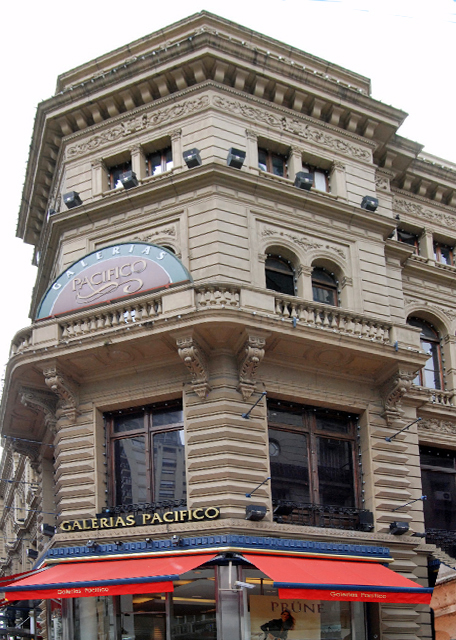 2013-01-05_22_Galerias Pacifico in the Beaux Arts Built in 1889.jpg