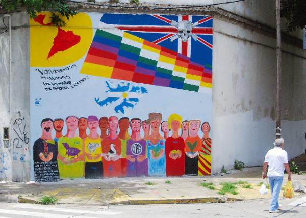 2013-01-05_32_La Boca_We will return Malvinas to the hand of Latin America.jpg