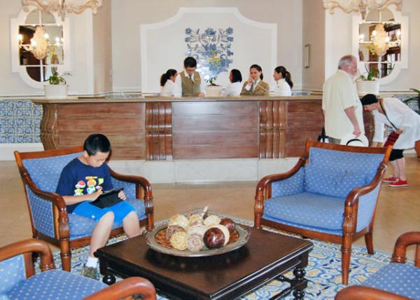 01-08-13_ Hotel das Cataratas_Lobby ǰ-50001.JPG