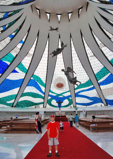 01-09-13_ Cathedral of Braslia_Don Bosco Sanctuary w Angel Sculptures ˼ʥʹ-20001.JPG
