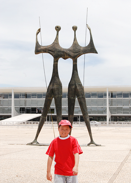 01-09-13_ Monument to Candango.jpg