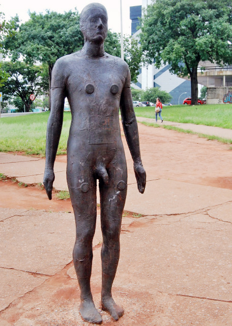 01-09-13_ Antony Gormley Self Portrait.JPG