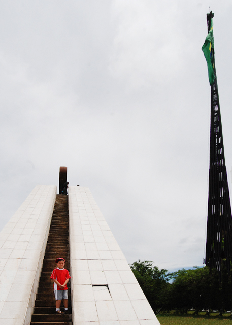 01-09-13_ Pyre of the Fatherland & Flagpole.jpg