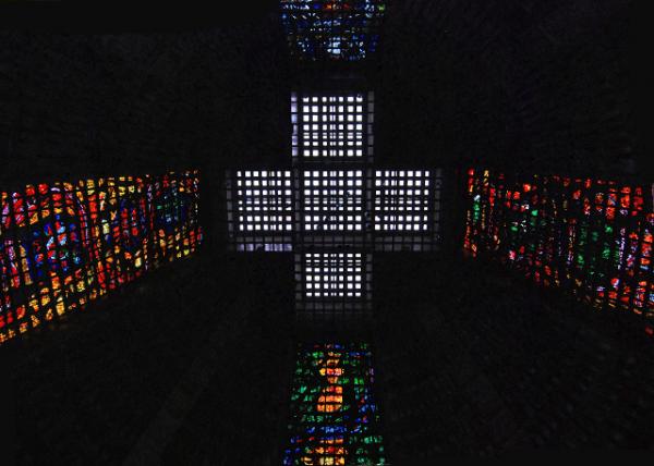 01-11-13_ Metropolitan Cathedral of Rio de Janeiro_Conical  Roof Բ׶컨-70001.JPG