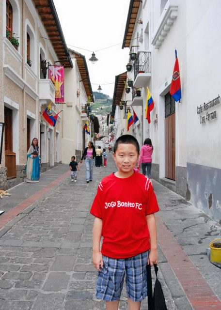 03-29-13_ Calle La Ronda, Bohemian Barrio -300010001.JPG