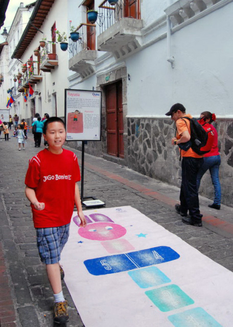 03-29-13_ Calle La Ronda, the Crown Jewels of Quiteño Culture ౾Ļ䱦-400010001.JPG
