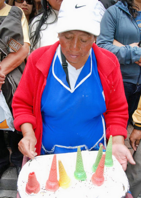 03-29-13_ Ecuadorian Icecream0001.JPG
