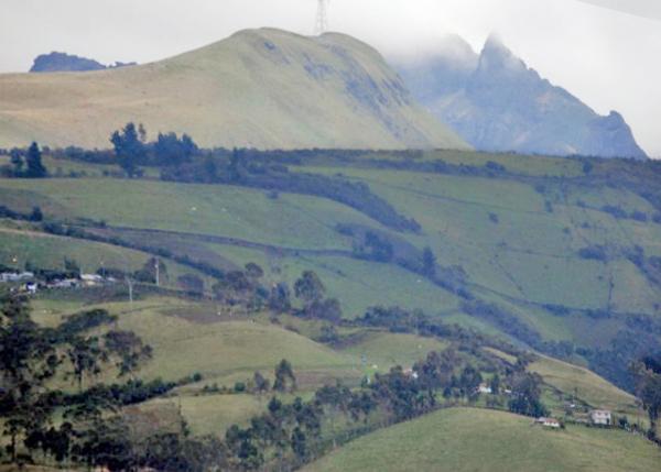 03-29-13_ Pichincha Volcano Ƥղɽ0001.JPG
