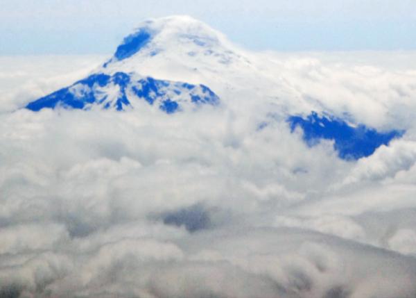 03-31-13_ 19347 ft (5897 m) Stratovolcano Cotopaxi ϣɽ0001.JPG