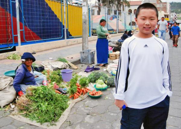 03-30-13_ Otavalo Market-200010001.JPG