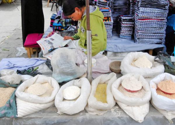 03-30-13_ Otavalo Market-400010001.JPG