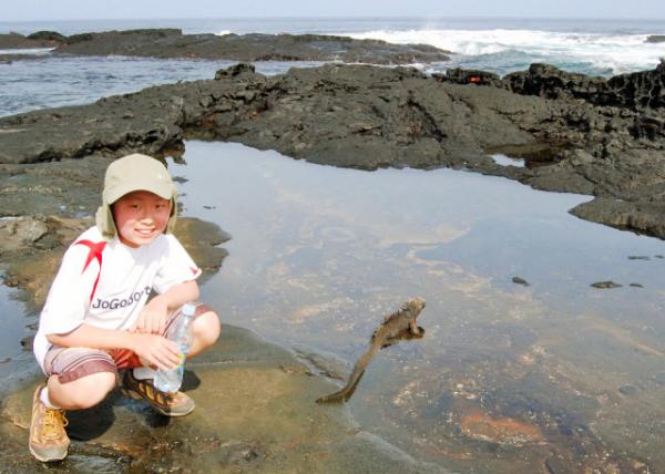 04-01-13_ Buccaneer Cove of Puerto Egas -20001.JPG
