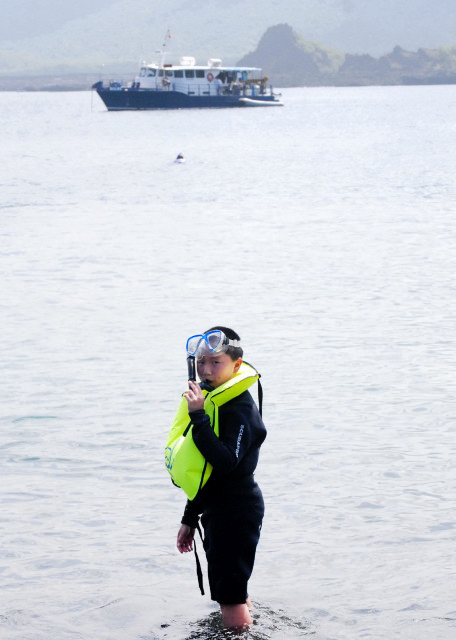 04-01-13_ Snorkling_Espumilla Beach ĭ̲-20001.JPG