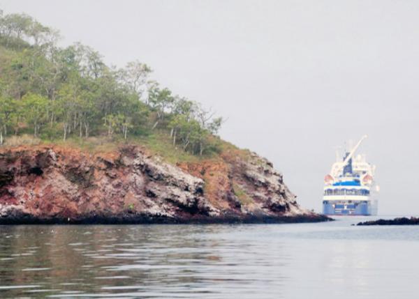 04-02-13_ Tagus Cove -10001.JPG