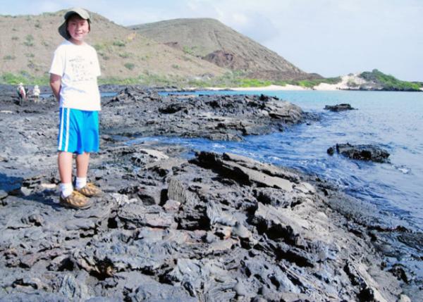 04-03-13_ Sullivan Bay_Crinkly & Bubbly Lava0001.JPG