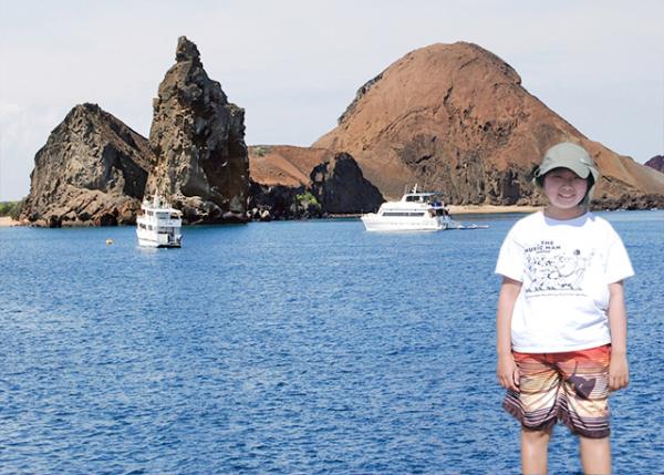 04-02-13_ Bartolom Island Viewed from Sullivan Bay-10001.jpg