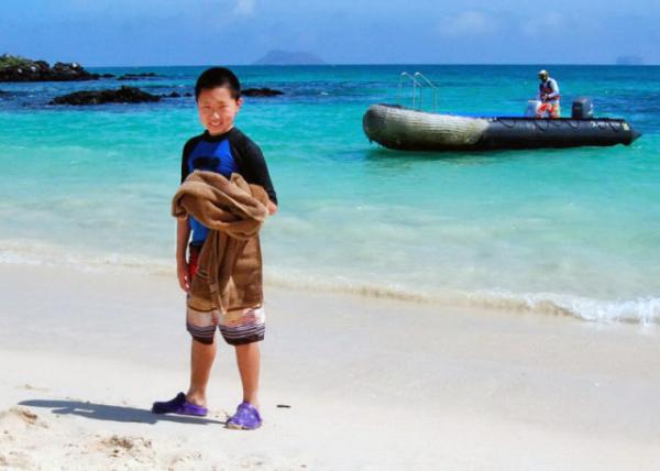 04-04-13_ Bachas Beach_ White Sand Beach ɳ̲0001.JPG