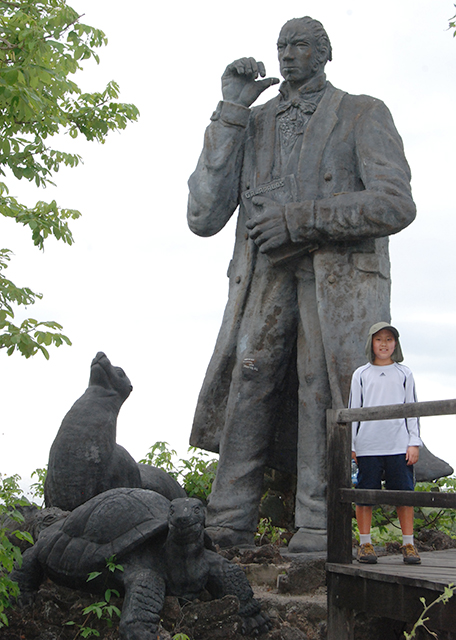 04-05-13_ Darwin Sculpture ĵ-0001.JPG