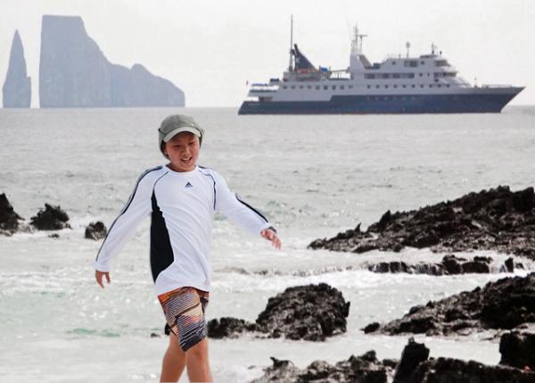 04-05-13_ Kicker Rock Silhouette ˯ʨҼӰ-0001.JPG